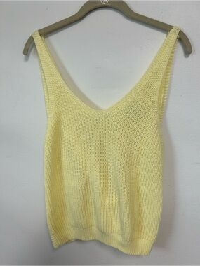 June & Ivy Sleeveless Yellow Knotted Back Lightweight Cotton Blend Womens M Top